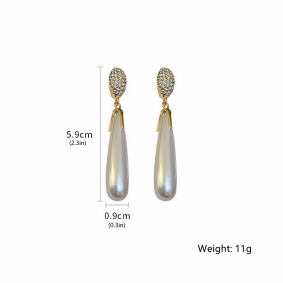 Elegant Plated Gold and Faux Pearl Drop and rhinestones Earrings - Picture 4 of 4